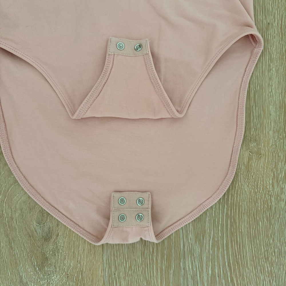 Set of 2- Old Navy V-Neck Short Sleeve Bodysuit Dusty Pink & White - Size Small - Picture 8 of 12